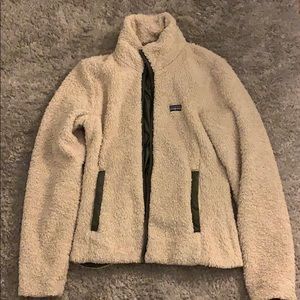 tan patagonia jacket